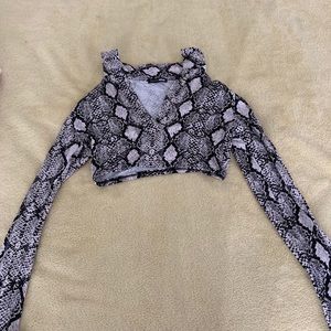 Cropped reptile print top